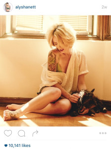 instagram, tattooed woman with dog, alysha nett