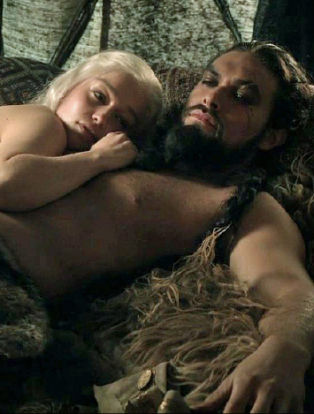 game of thrones emilia clarke and jason momoa