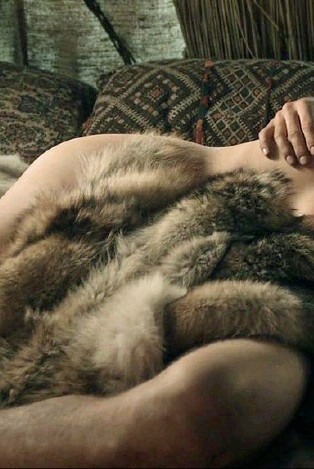 game of thrones emilia clarke and jason momoa