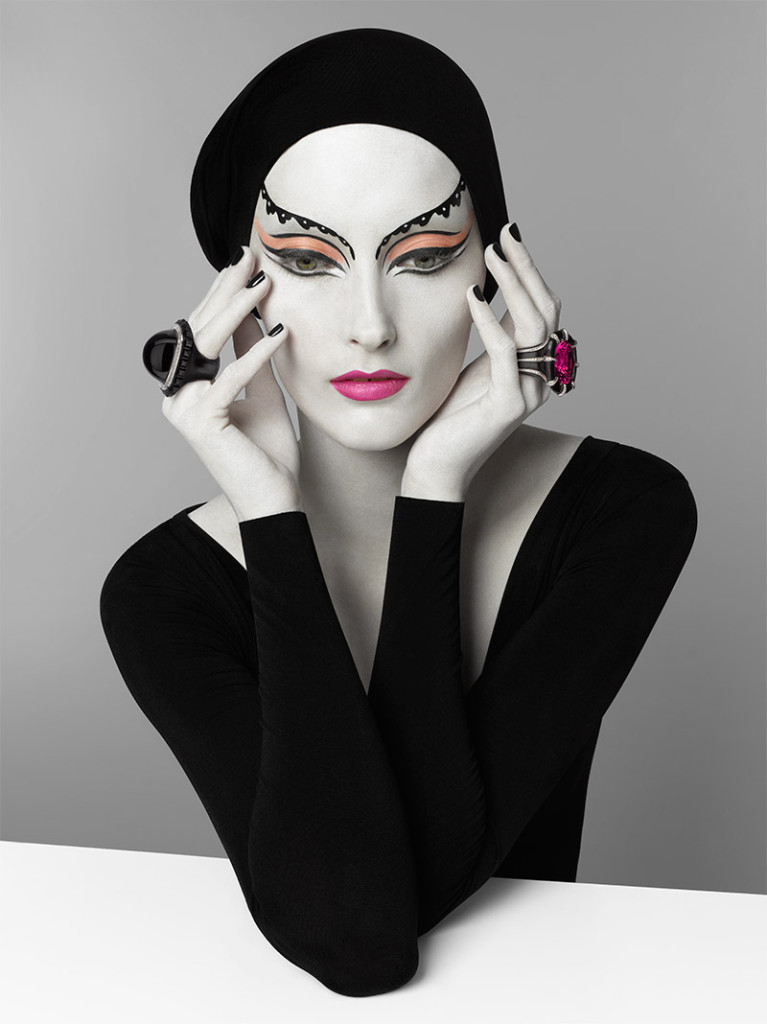 Majo Fruithof 2008 campaign. Photographer: Patrizio di Renzo. Hair: Brent Lawler
