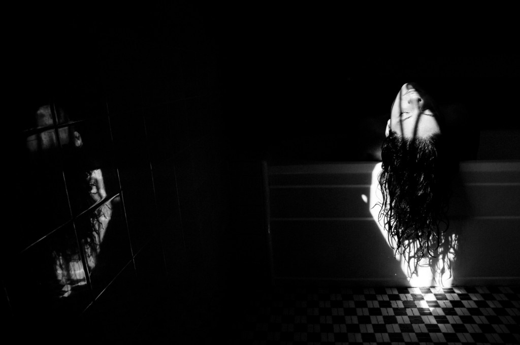 TATE TULLIER photography, tub time, naked woman in tub, submersion