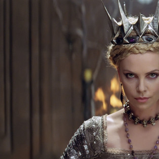 charlize theron snow white and the hunstman
