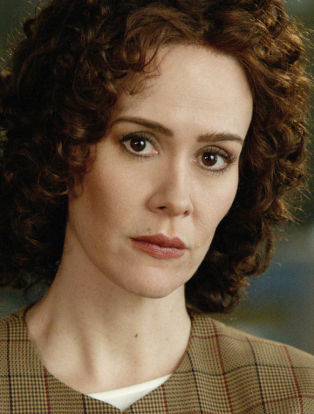 sarah paulson as marcia clark, american crime story