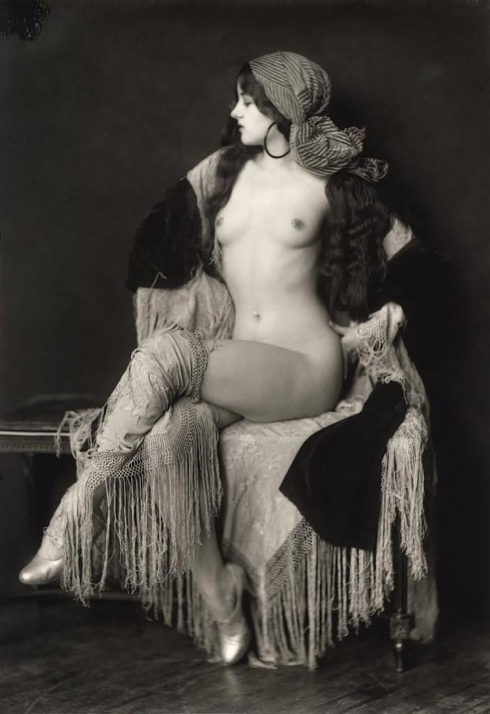 Alfred Cheney Johnston photography, ziegfeld girl posing naked with head wrap 