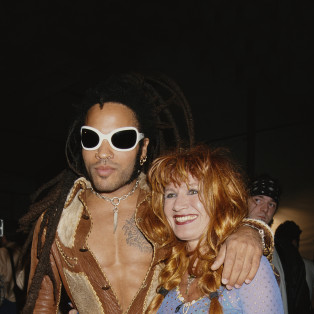 American singer-songwriter Lenny Kravitz and American fashion designer Betsey Johnson at the Betsey Johnson Fall 1998 Collection catwalk show, 1998. (Rose Hartman/Archive Photos/Getty Images)