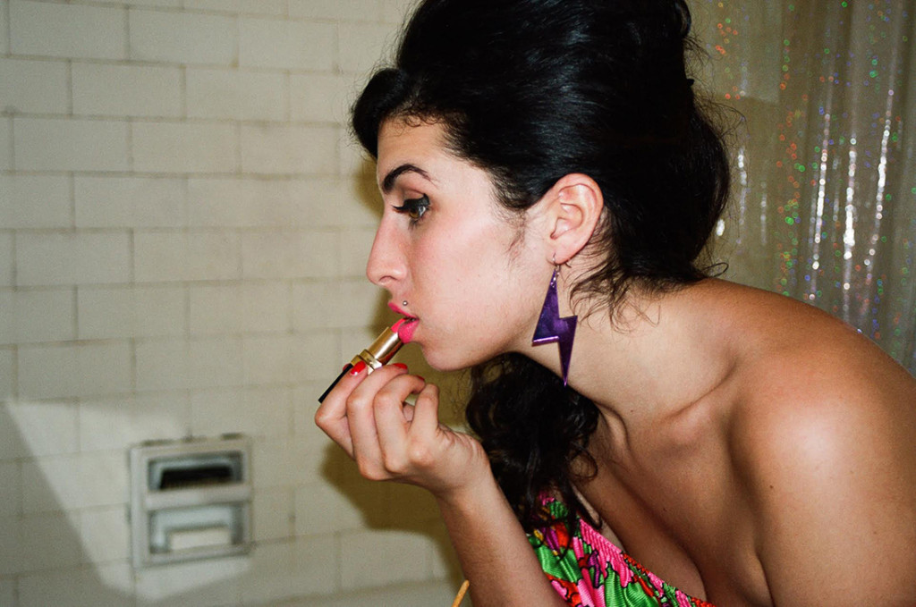  Amy
