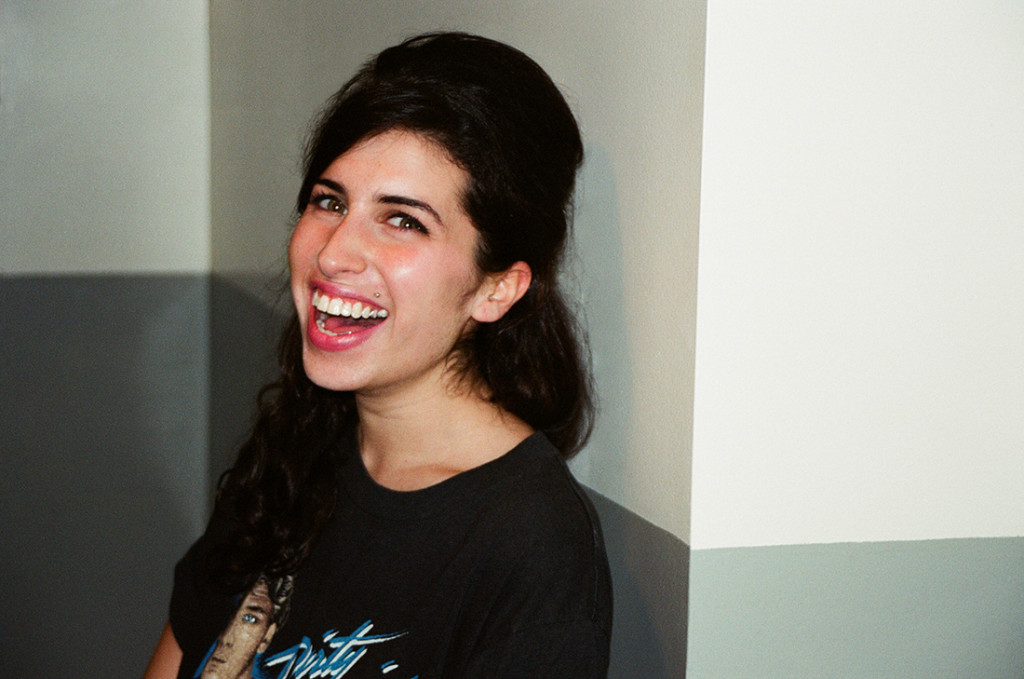  Amy