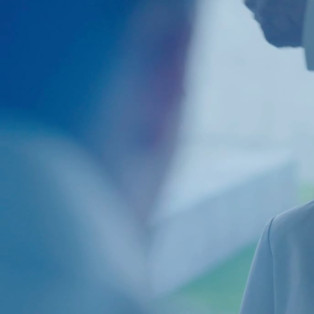 equals movie, Kristen Stewart in white outfit