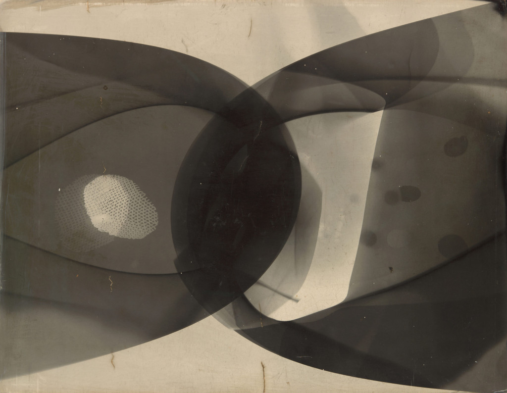 02_gen-press-moholy-nagy-photogram-1941