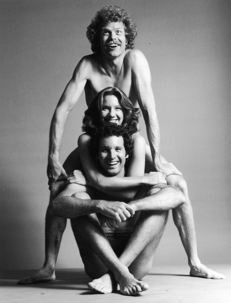 Promotional portrait of the cast of the stage musical 'Oh Calcutta' posing nude, circa 1975. (Photo by Hulton Archive/Getty Images)