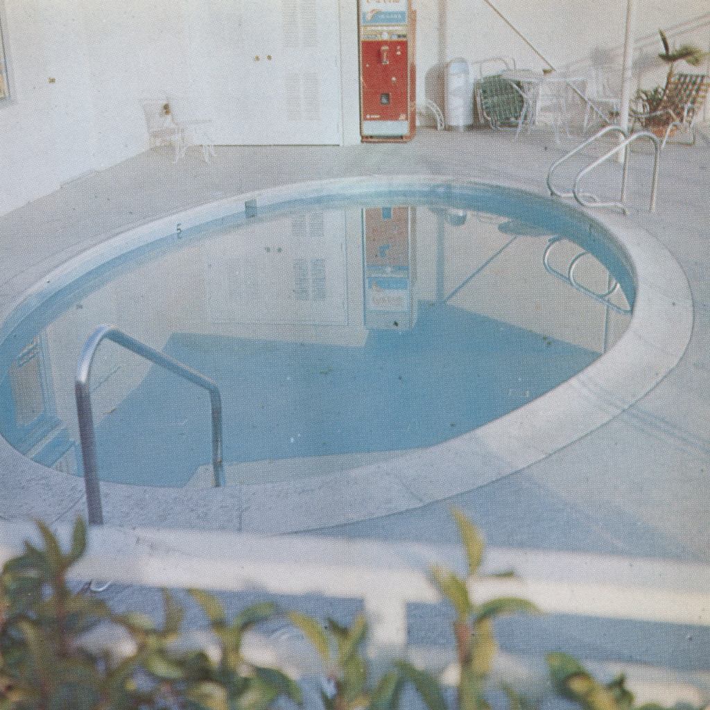 Pool #7 (1968), by Ed Ruscha, from the series Pools (1997). Chromogenic print, 20 x 20 inches. Published by Patrick Painter Editions, Vancouver and Hong Kong. Fine Arts Museums of San Francisco. © Ed Ruscha.