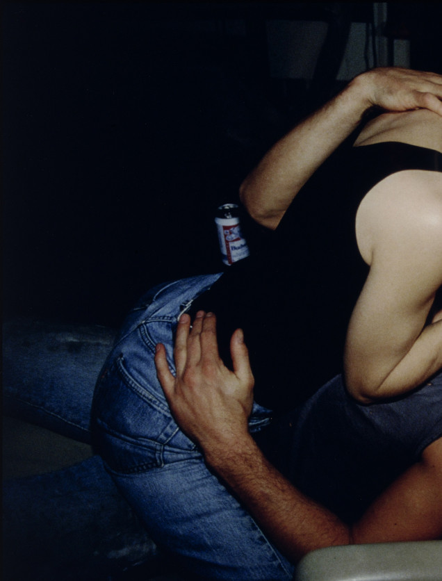 kissing