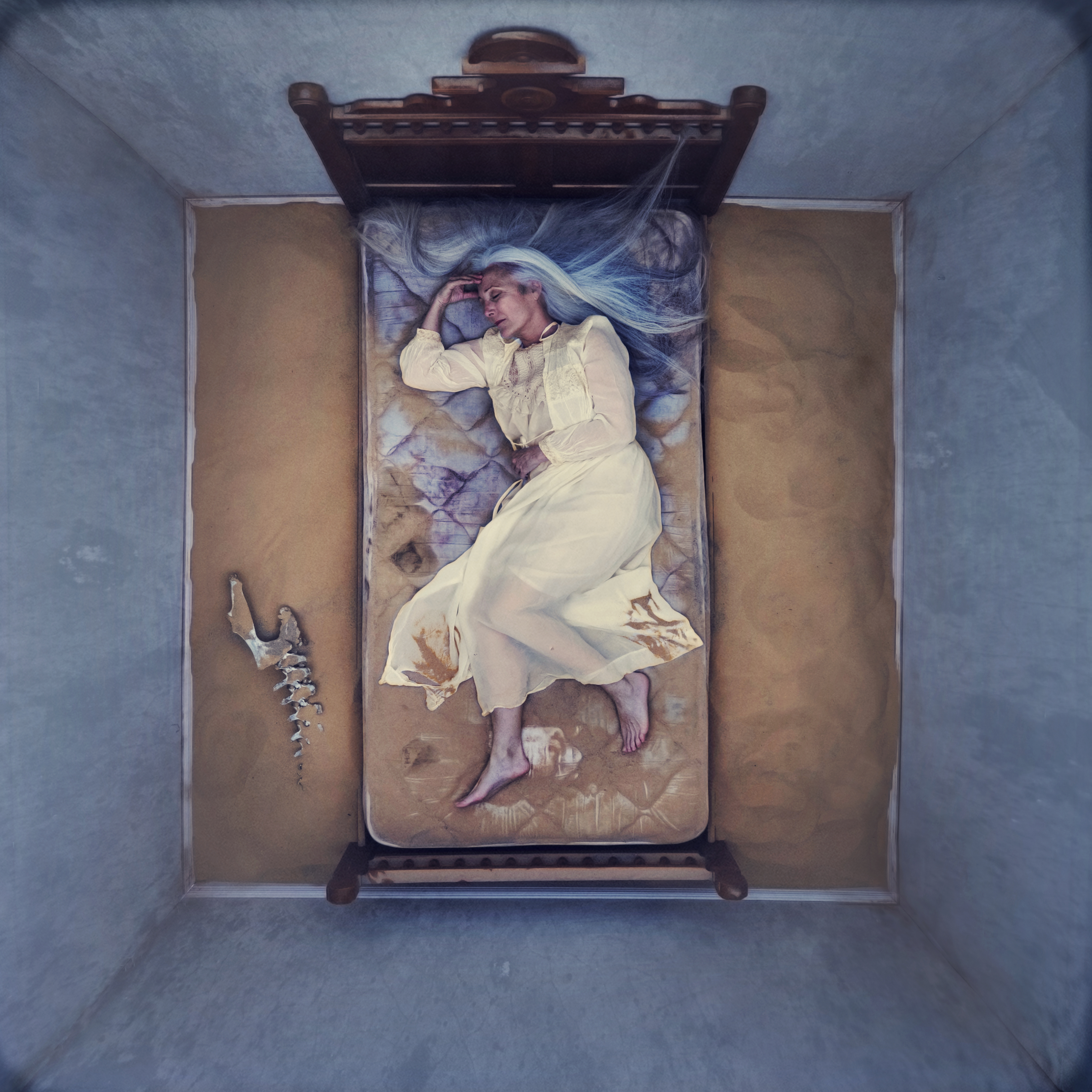 Moment (2016), by Brooke Shaden. Photo on velvet fine art paper, 8 x 8 inches (edition of 3 and 2 AP) and 42 x 42 inches (edition of 2 and 2 AP). © Brooke Shaden. Courtesy of JoAnne Artman Gallery.