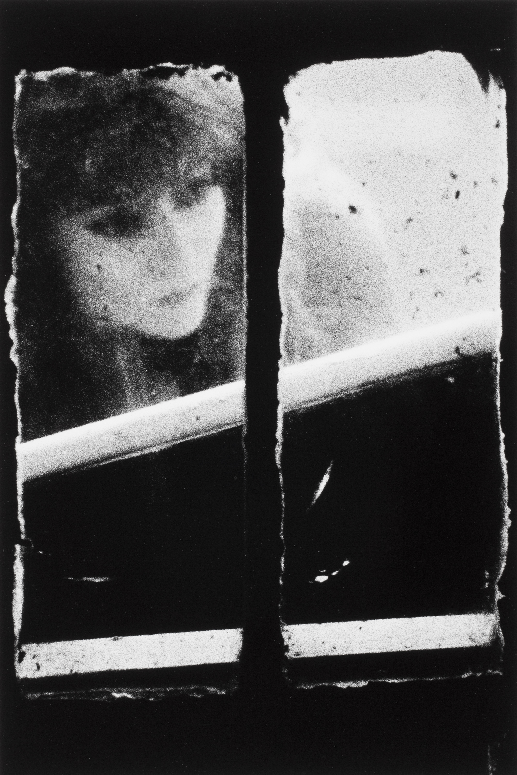 Dirty Windows Series #19 (1994), by Merry Alpern. International Center of Photography. © Merry Alpern.