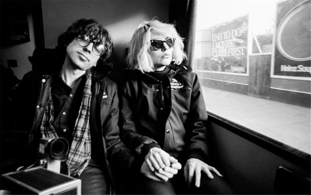 Chris Stein and Debbie Harry Blonde holding hands