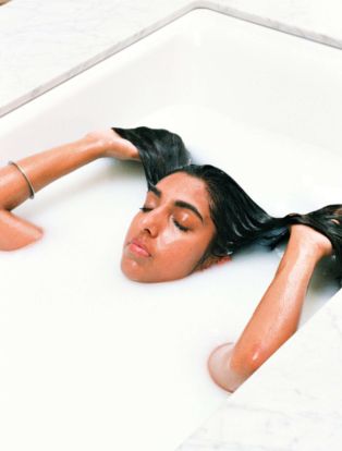 rupi-kaur-milk-and-honey