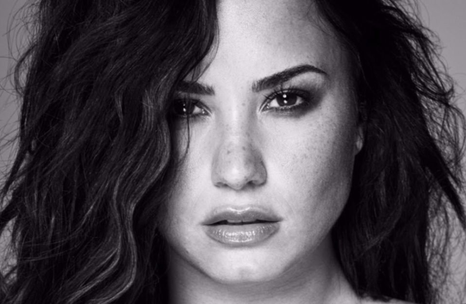 demi-lovato-tell-me-you-love-me-2017