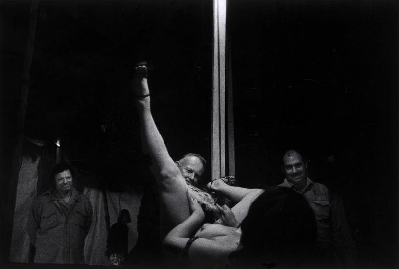 Susan Meiselas, Playing Strong