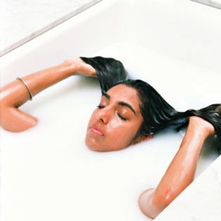 white tub woman
