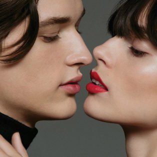 TOM-FORD-BOYS-GIRLS-2017-FILM-CAMPAIGN