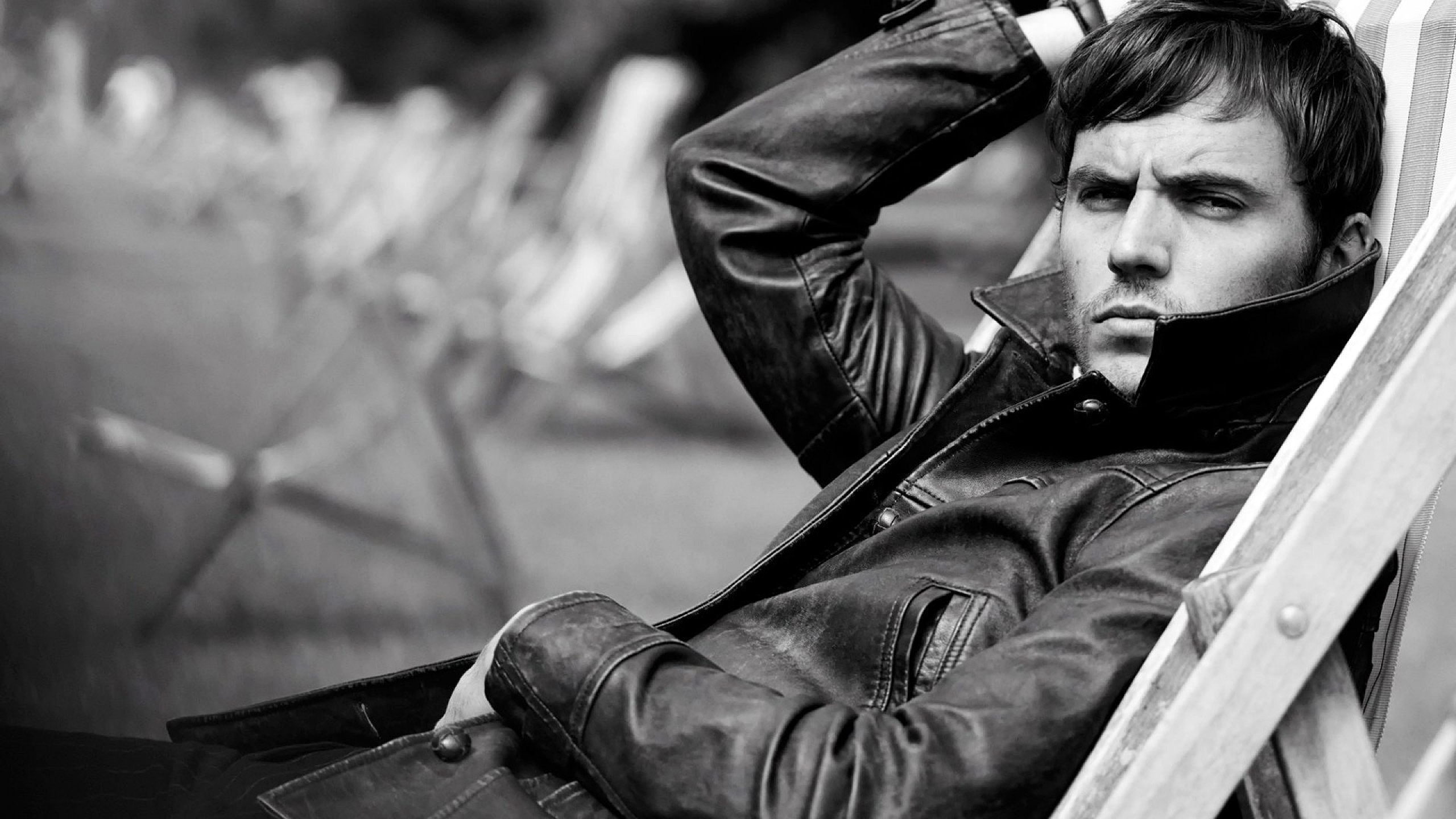 sam-claflin-5