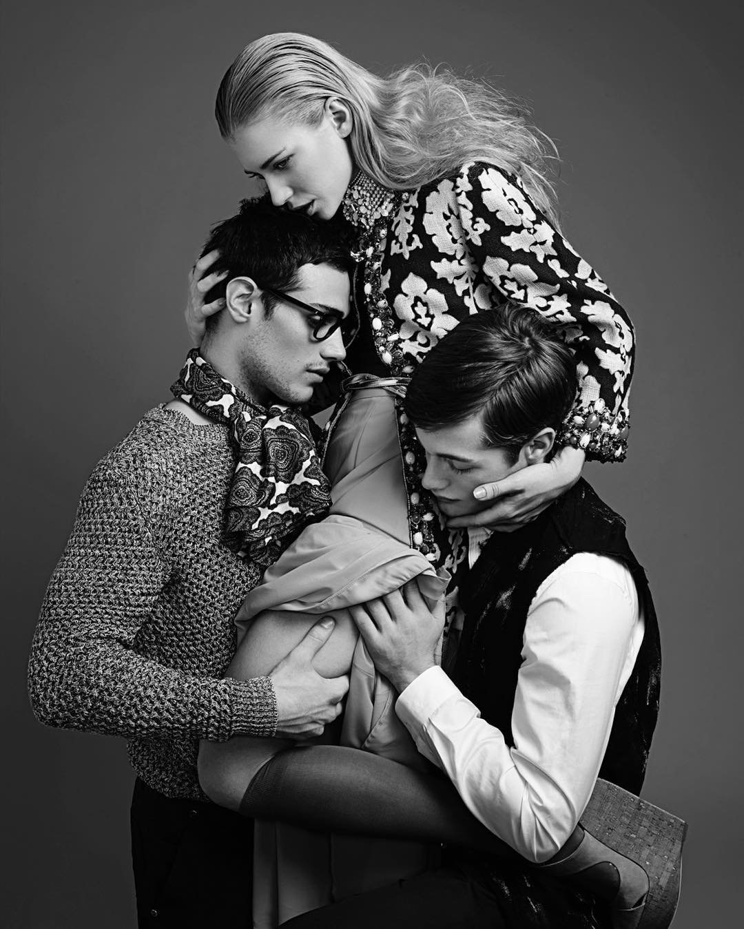 photograph of a threesome by nicolas guerin