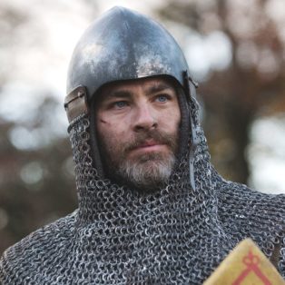 Chris Pine in The Outlaw King