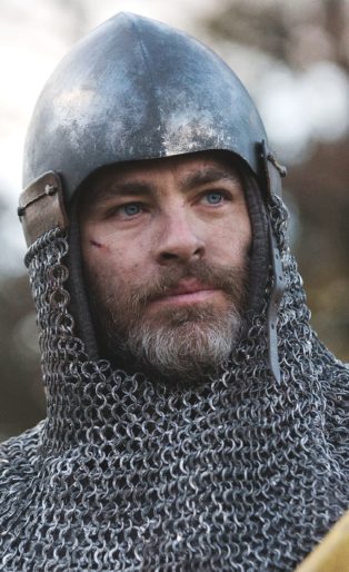 Chris Pine in The Outlaw King