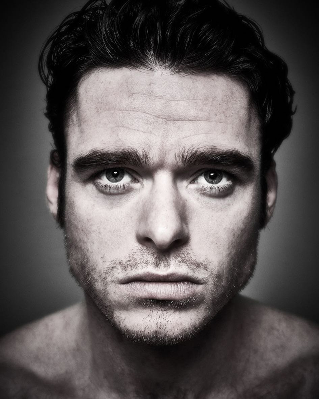Richard Madden head shot