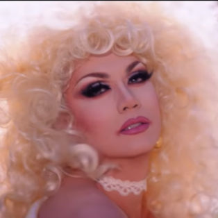 Drag Queens Dolly Parton Jolene