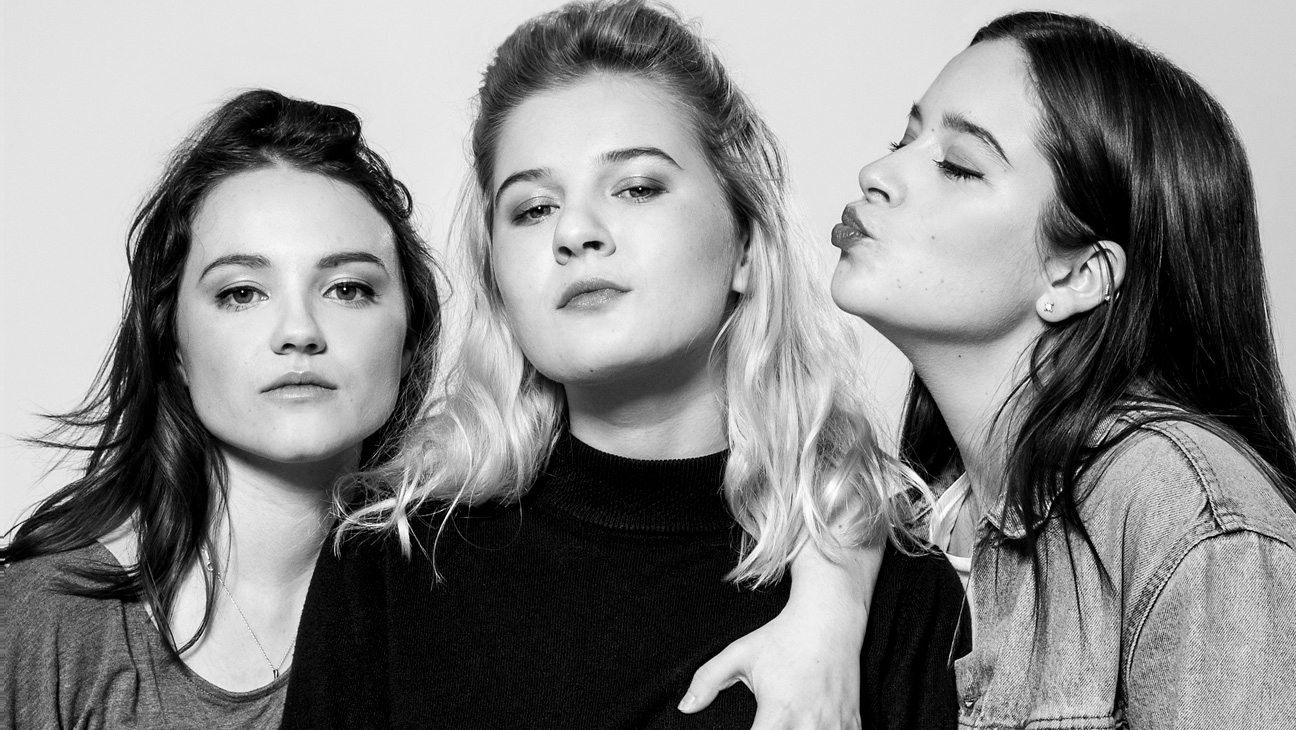 slut-in-a-good-way-cast