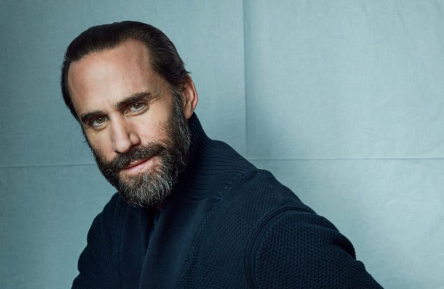 Best Supporting Actor Joseph Fiennes