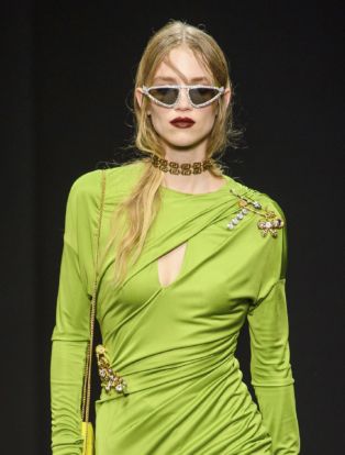 Versace Collection Spring 2019 Runway-Courtney Love Grunge Look-Model with Light Blue Stockings