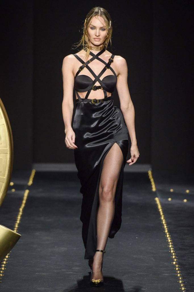 Versace Fall 2019 Runway Show-Model wearing sexy bondage dress