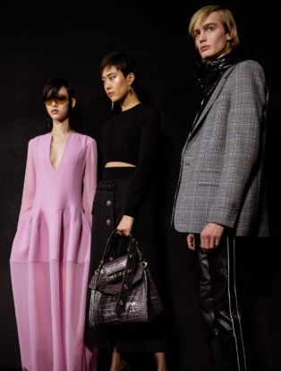 GIVENCHY HAUTE COUTURE COLLECTION FALL 2019 RUNWAY FEATURING 3 MODELS