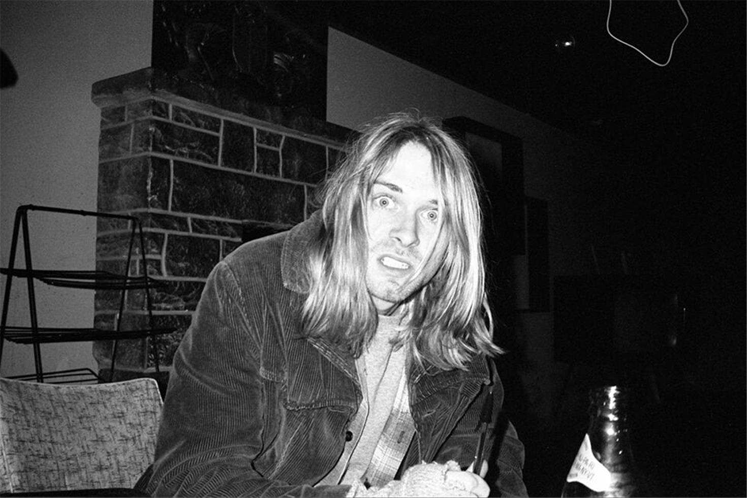 Kurt Cobain backstage