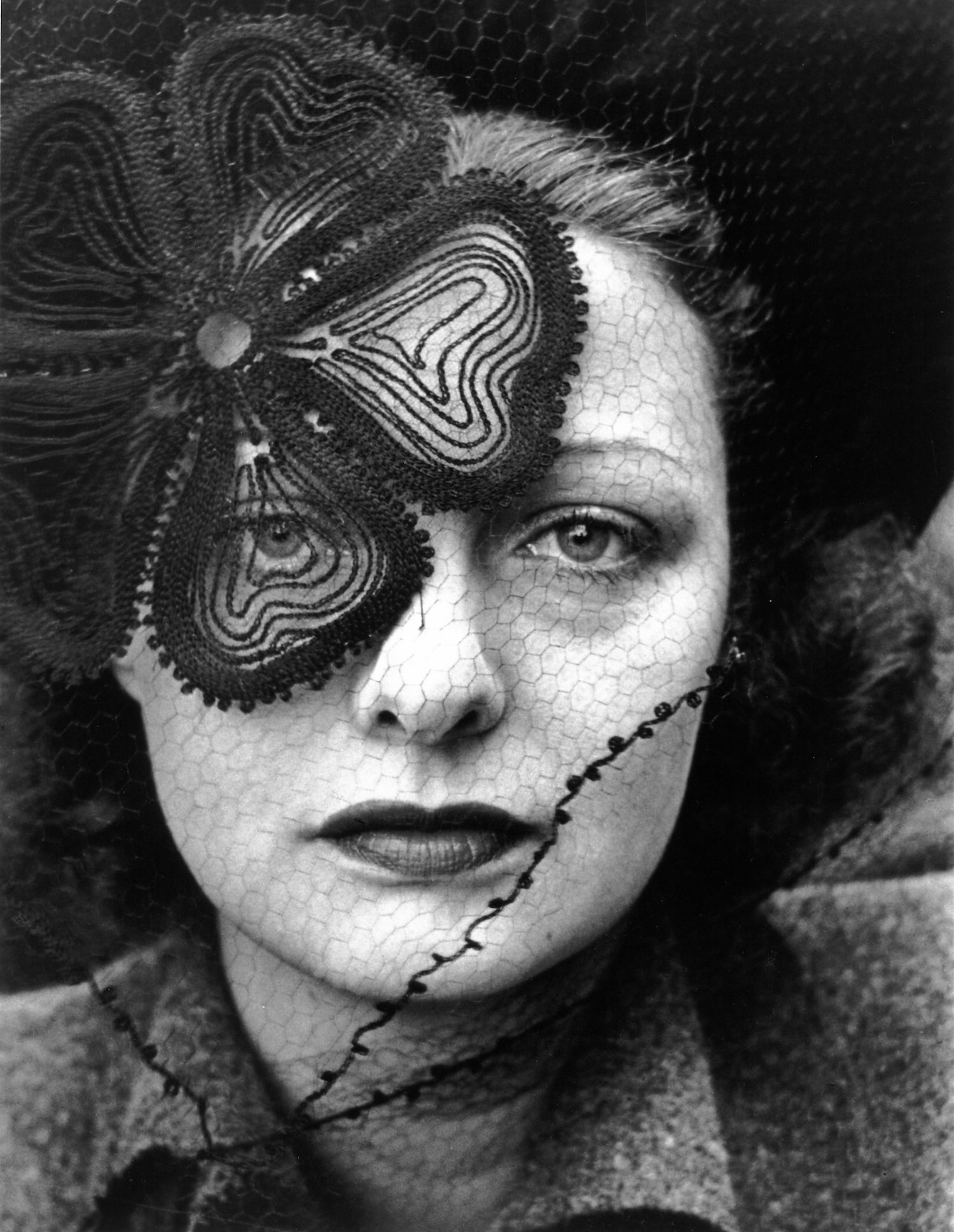 alfred eisenstaedt print of lily dache in a veil