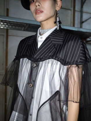 munn backstage of seoul fashion week