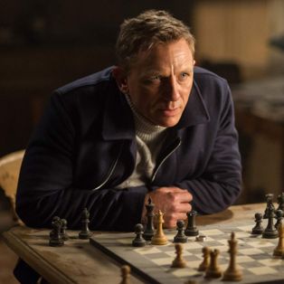 daniel craig james bond chess