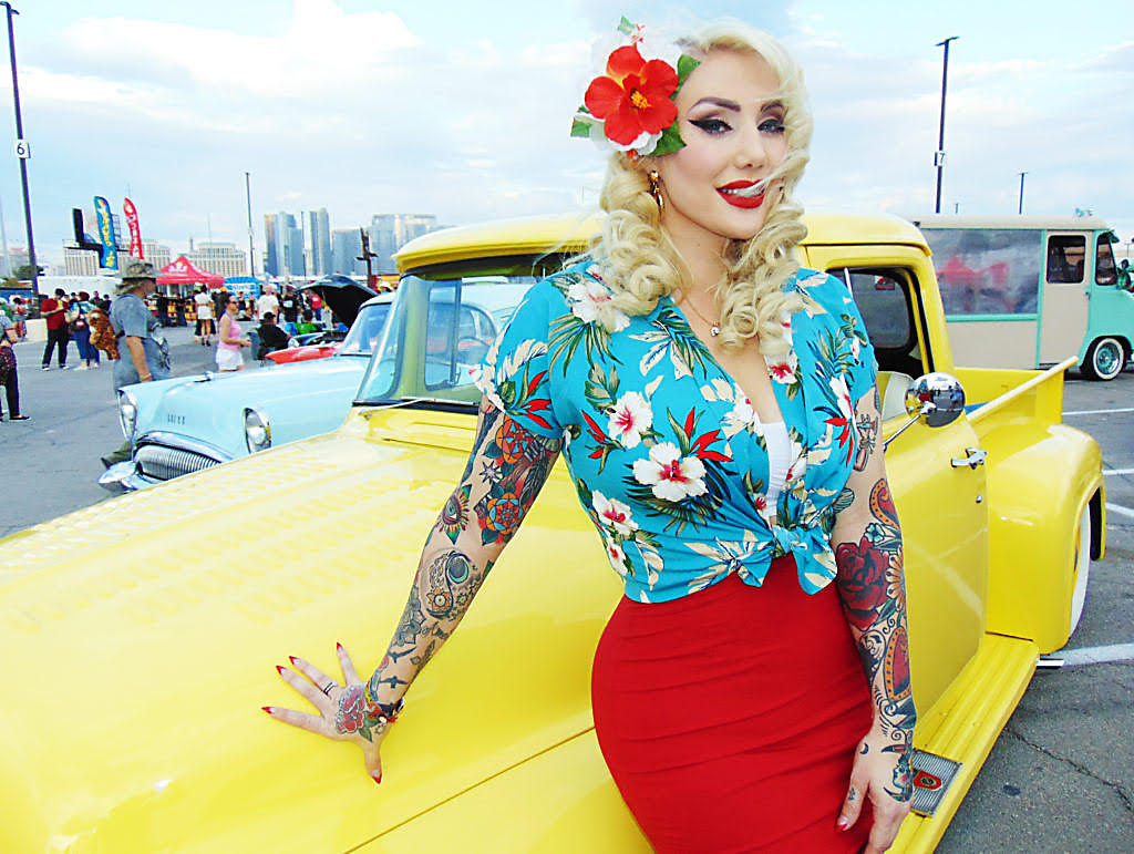 bombshells and dollies