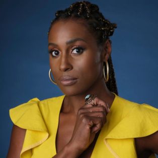 issa rae yellow shirt