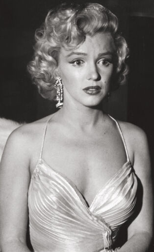 BLONDE Marilyn Monroe