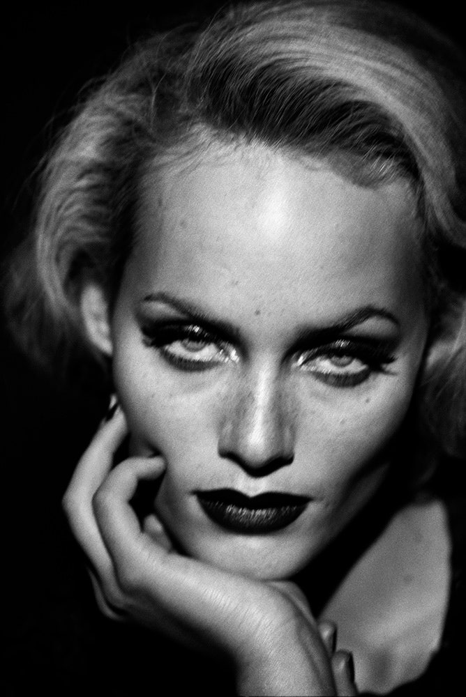 Amber Valletta, Paris, 1995, © Peter Lindbergh