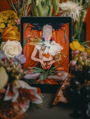 Isabella Noseda, Damien Frost