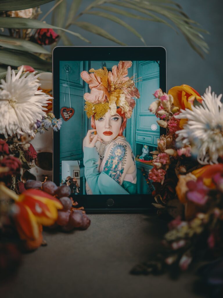 Valentina Tafferini, Damien Frost