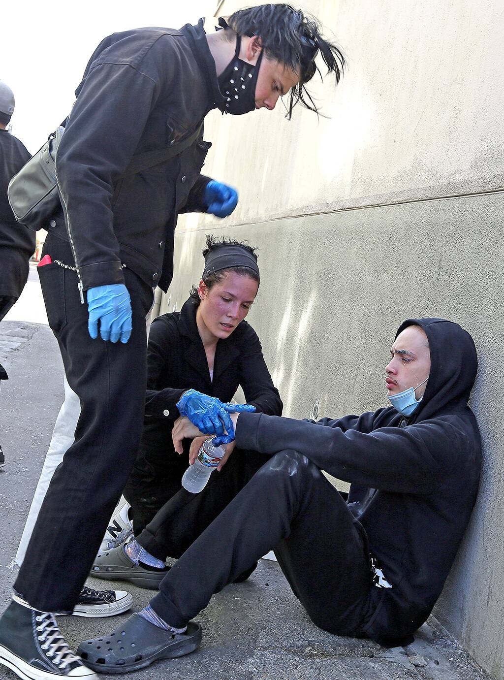 halsey yungblud blm protest