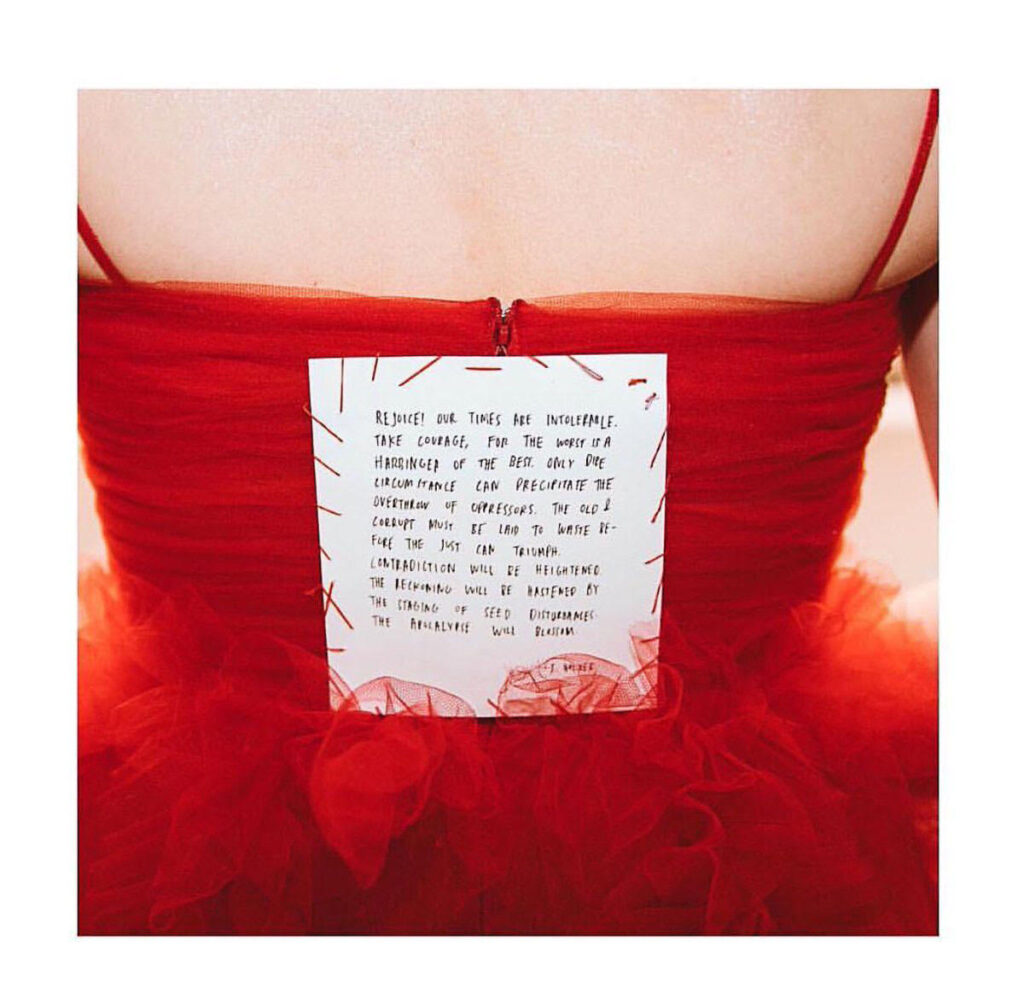 Lorde wearing Jenny Holzer's inflamatory Essays at the Grammys 2018