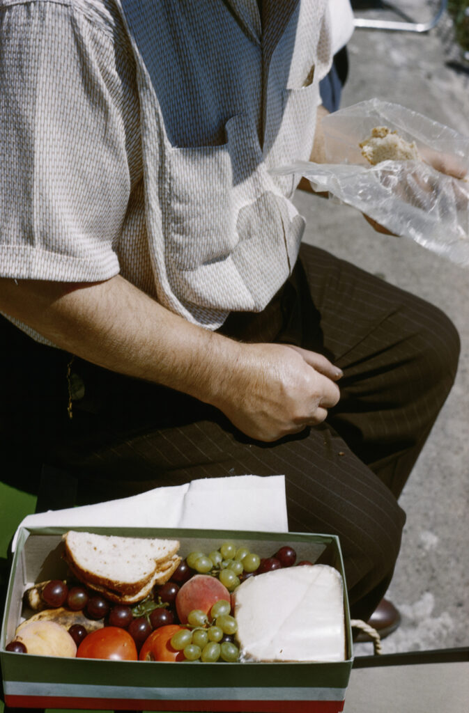 Location Unknown, 1960 © Estate of Vivian Maier, Courtesy Maloof Collection and Howard Greenberg Gallery, New York