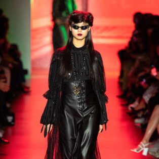 ana sui virtual runway