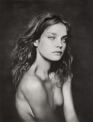 Natalia, Paris 2003 (for Egoïste) © Paolo Roversi; courtesy Pace Gallery